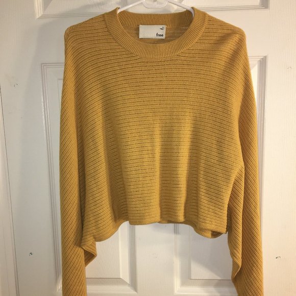 Aritzia Tops - Mustard cropped sweater